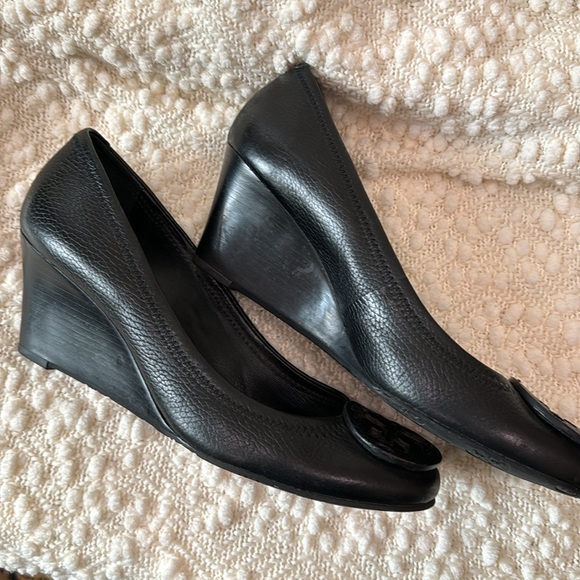Tory Burch size 10 1/2 wedge shoes. Gently worn and loved. - Picture 3 of 5